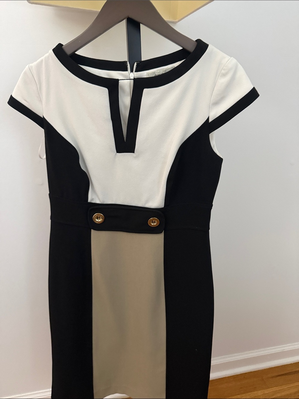 Colorblock Sheath Dress in Black, White & Tan